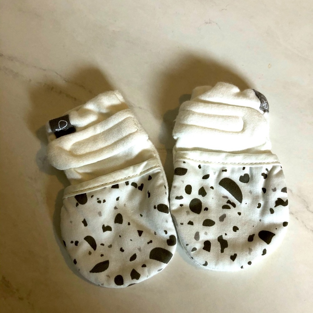 Baby Mittens stay-on